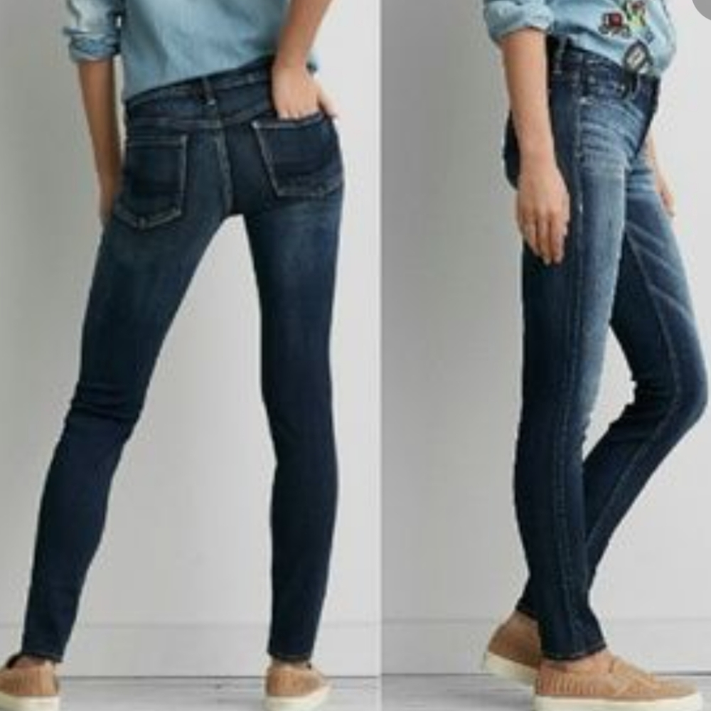 American Eagle Skinny Jeans...size 0